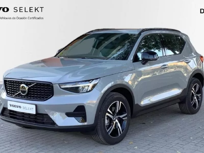 Volvo XC40 2.0 B3 G Plus Dark Auto