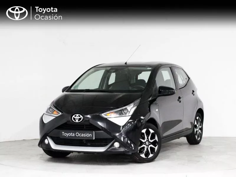 Toyota Aygo 1.0 70 x-play Toyota Aygo 1.0 70 x-play