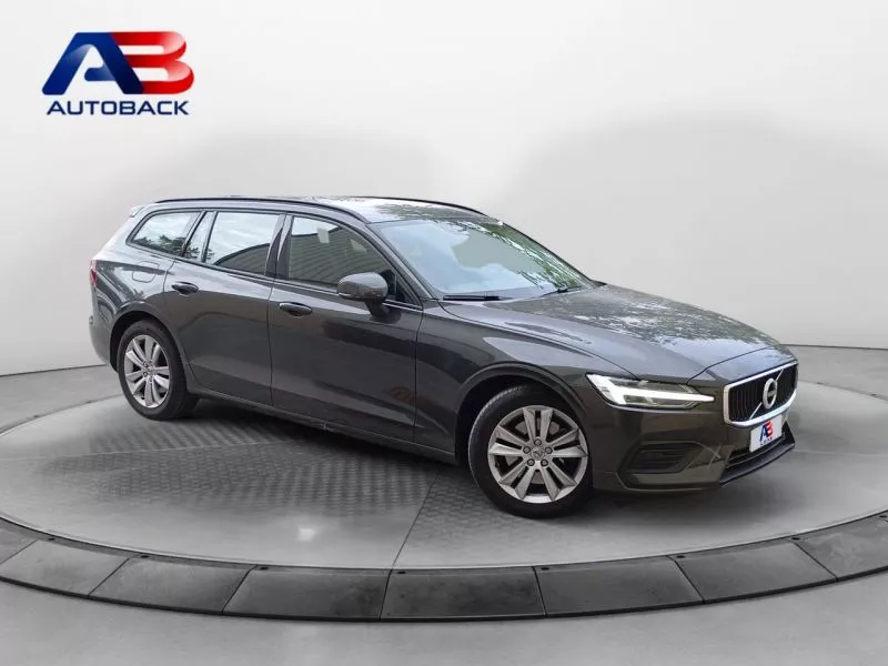Volvo V60 2.0 B4 (D) Momentum Auto Volvo V60 2.0 B4 (D) Momentum Auto