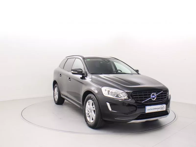 Volvo XC60 2.0 D3 MOMENTUM 150 5P Volvo XC60 2.0 D3 MOMENTUM 150 5P