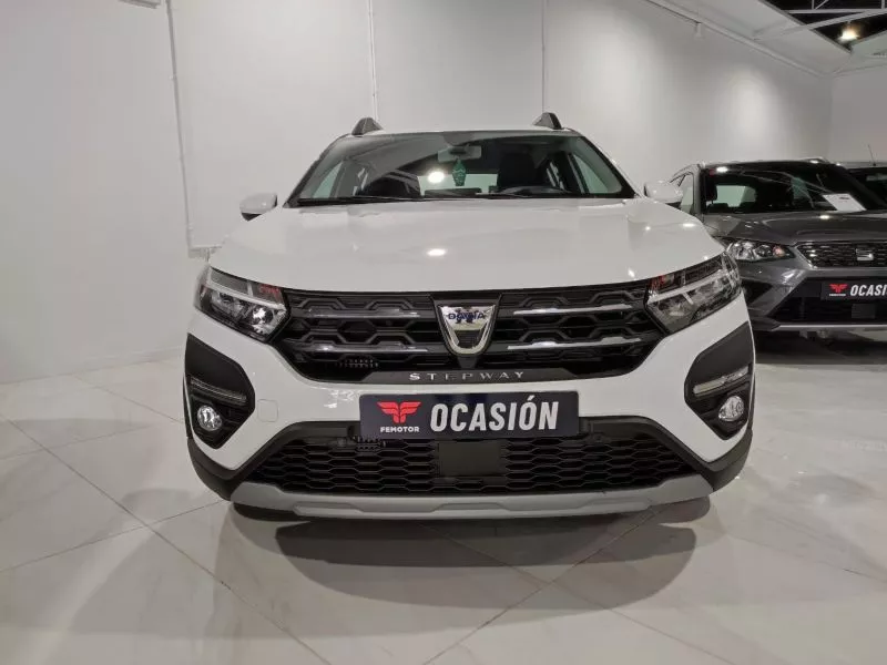 Dacia Sandero Stepway Essential TCe 67kW (90V) Dacia Sandero Stepway Essential TCe 67kW (90V)