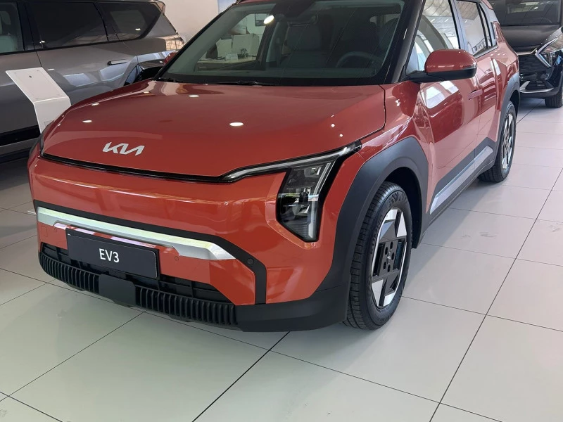 Kia EV3 Earth Long Range
