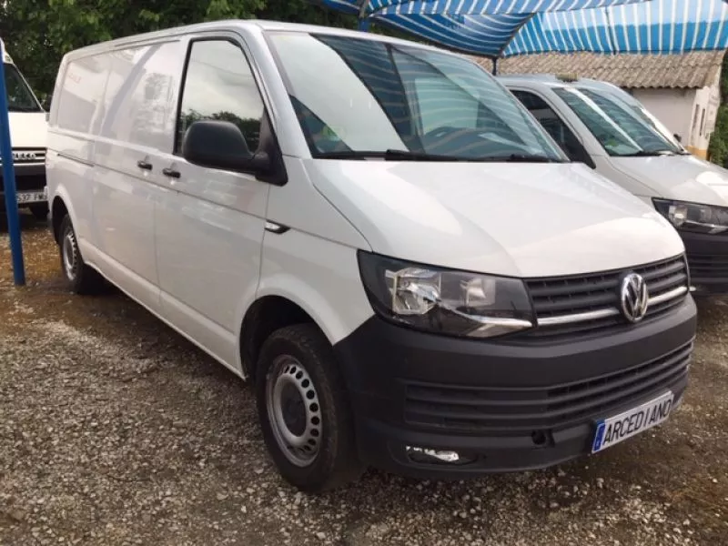 Volkswagen Transporter FURGON BATALLA LARGA 