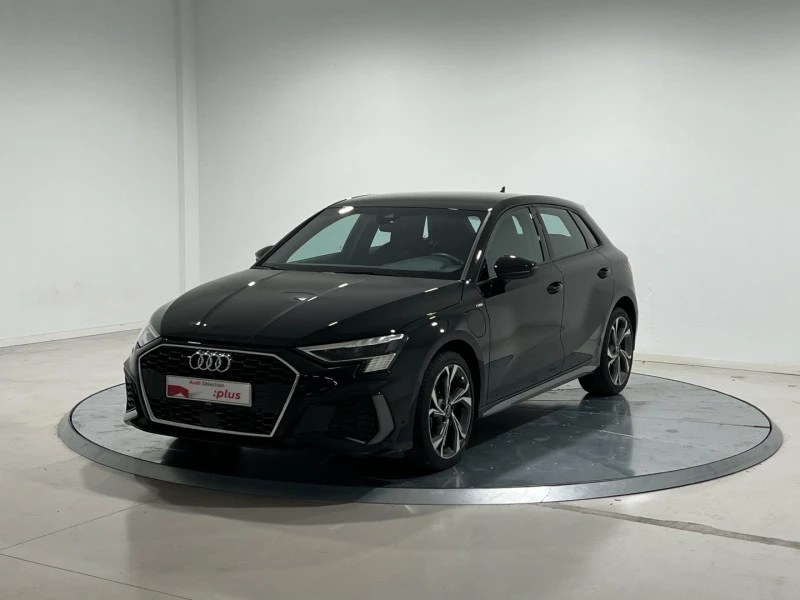Audi A3 Sportback S line 40 TFSI e 150kW S tron Audi A3 Sportback S line 40 TFSI e 150kW S tron