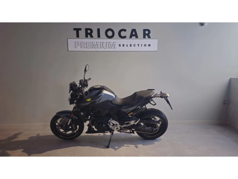 BMW Motorrad F 900 R Roadster / Naked Bike BMW Motorrad F 900 R Roadster / Naked Bike