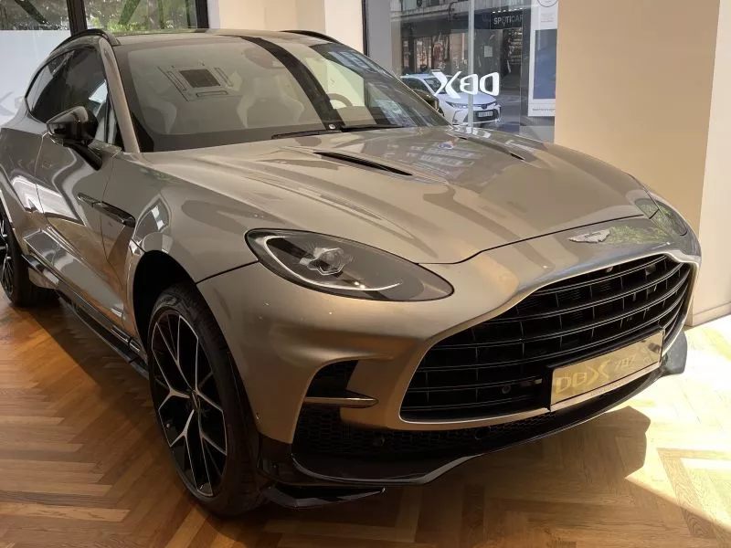 Aston Martin DBX 707cv AWD