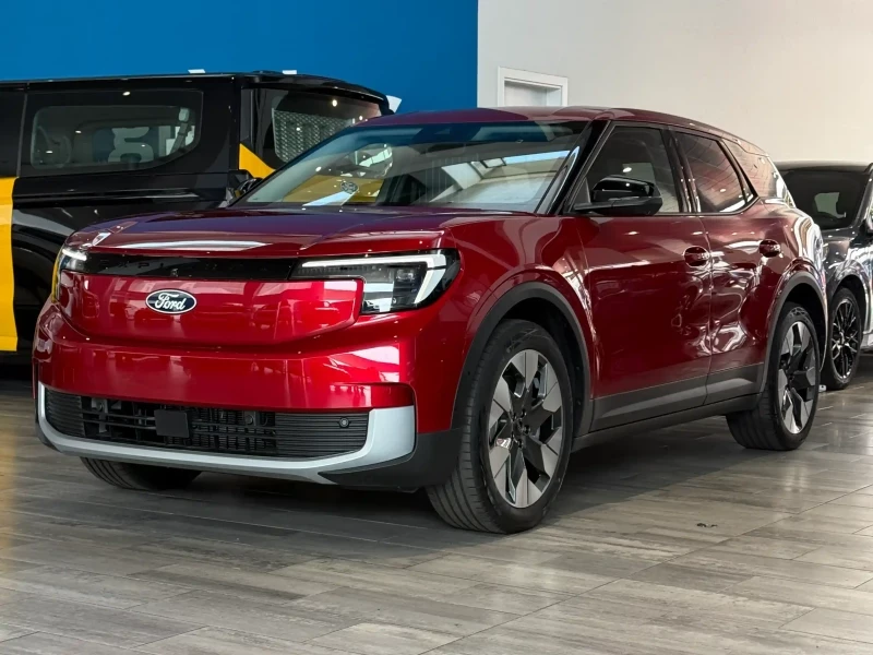 Ford Explorer EV CX740S Premium R. Ext. RWD 79kWh 286CV Ford Explorer EV CX740S Premium R. Ext. RWD 79kWh 286CV