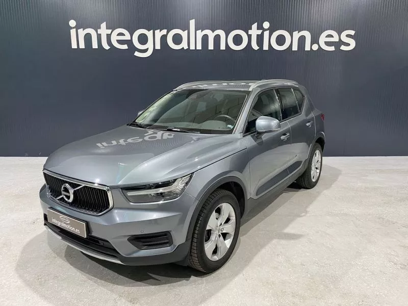 Volvo XC40 2.0 D3 Momentum Volvo XC40 2.0 D3 Momentum