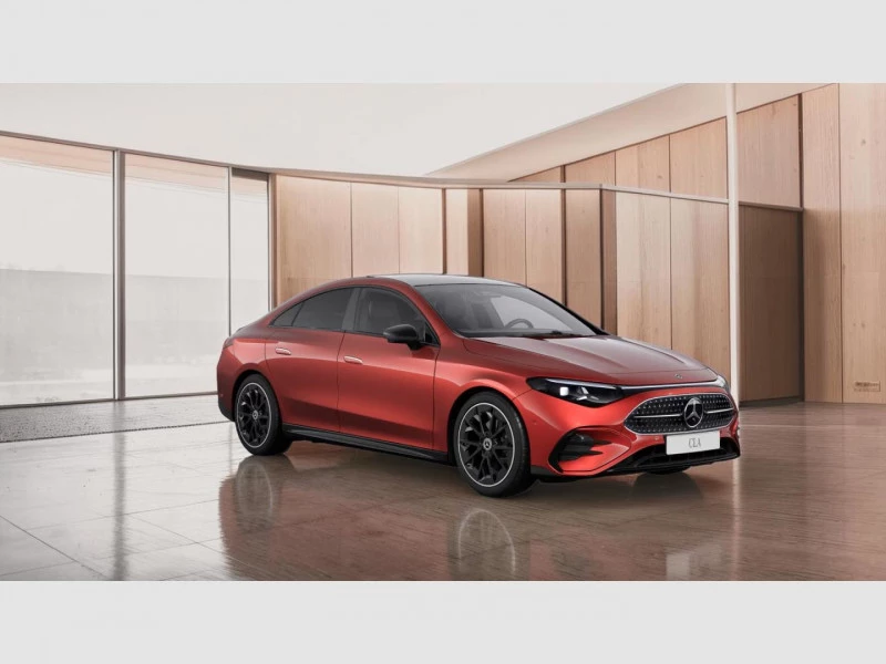 Mercedes-Benz CLA  180 con tecnologia hibrida