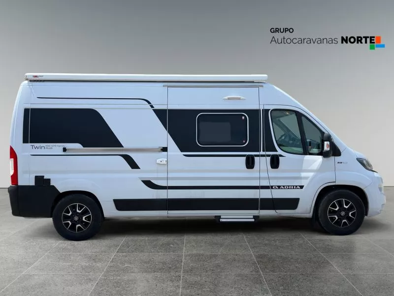 ADRIA TWIN 600 SPT TWIN 600 SPB FAMILY