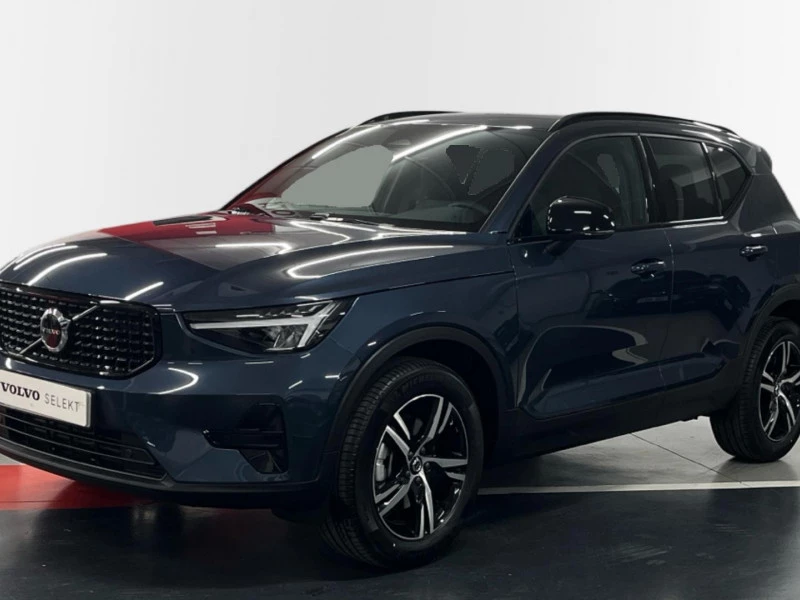 Volvo XC40 XC40 B3 PLUS DARK Volvo XC40 XC40 B3 PLUS DARK