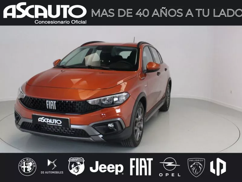 Fiat Tipo 1.6 MULTIJET CITY CROSS 130 5P Fiat Tipo 1.6 MULTIJET CITY CROSS 130 5P