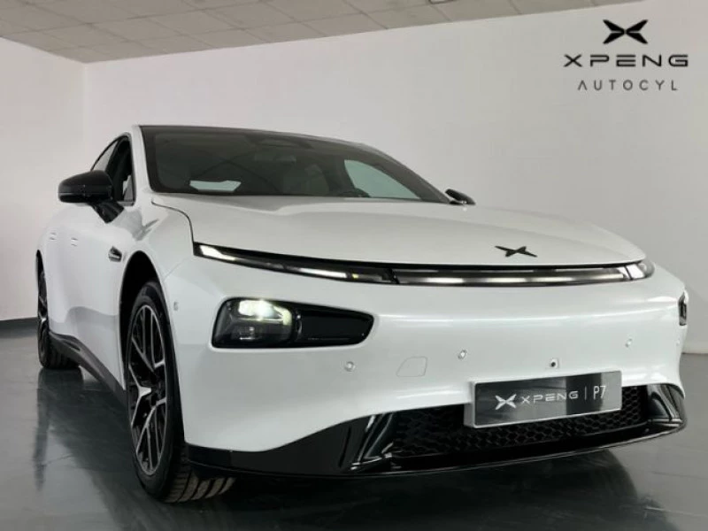 XPENG P7 Performance AWD XPENG P7 Performance AWD