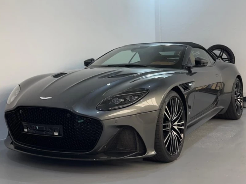 Aston Martin DBS Superleggera Volante V12