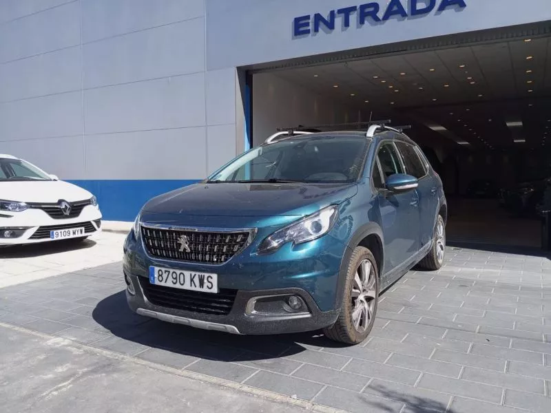 Peugeot 2008 Allure BlueHDi 73KW (100CV) Peugeot 2008 Allure BlueHDi 73KW (100CV)