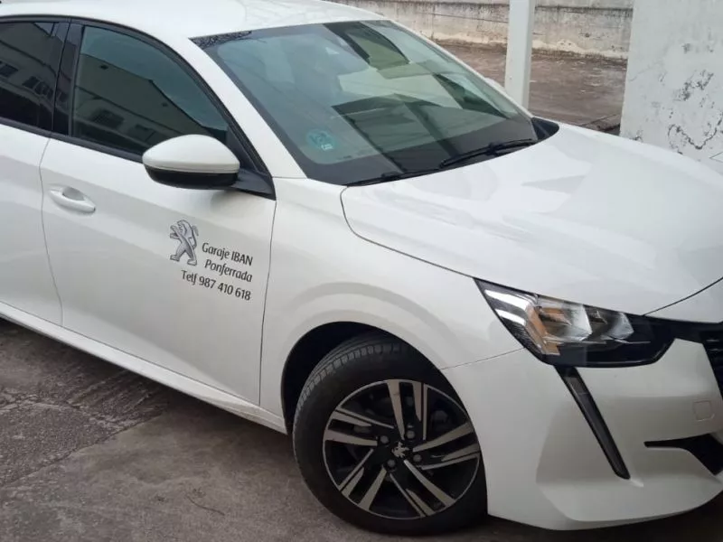 Peugeot 208 PureTech 73kW (100CV) Allure Peugeot 208 PureTech 73kW (100CV) Allure
