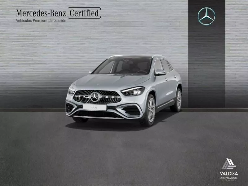 Mercedes-Benz GLA 200 D Mercedes-Benz GLA 200 D