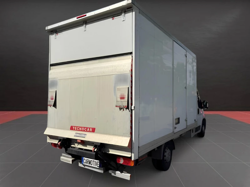 Opel Movano  L4 Carrozado con Trampilla Elevadora y Puerta Lateral (2024) – El Camión 3500kg Seminuevo para Grandes Cargas