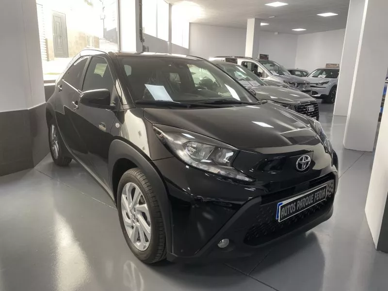 Toyota Aygo X Cross 1.0 VVTI 72CV Play Toyota Aygo X Cross 1.0 VVTI 72CV Play