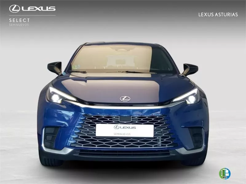 Lexus LBX ELEGANT+