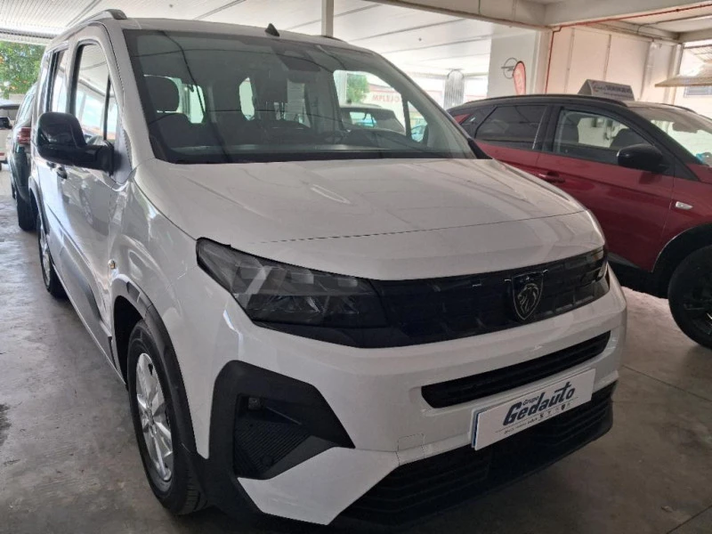 Peugeot Rifter 1.5 BLUEHDI 73KW ALLURE STANDARD 4P Peugeot Rifter 1.5 BLUEHDI 73KW ALLURE STANDARD 4P
