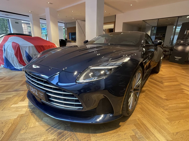 Aston Martin DB12 4.0 V8 Auto