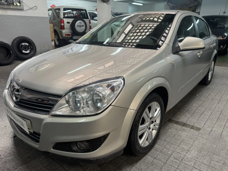 Opel Astra 1.7 CDTi Edition Opel Astra 1.7 CDTi Edition