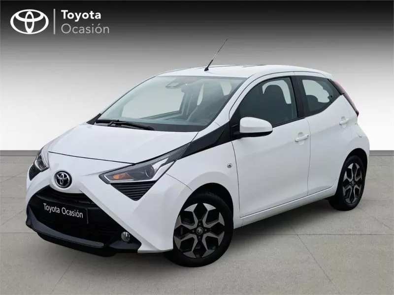 Toyota Aygo 5 Puertas x-play 70 Manual 5v