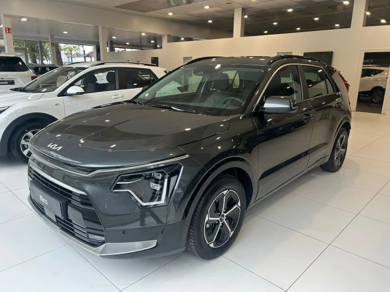 Kia Niro 1.6 GDi HEV 95kW (129CV) Drive
