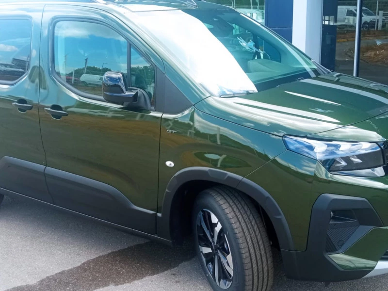 Peugeot Rifter Rifter GT BlueHDi 130 EAT8 Standard Peugeot Rifter Rifter GT BlueHDi 130 EAT8 Standard