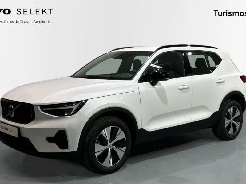 Volvo XC40 2.0 B3 PLUS DARK AUTO 163 5P Volvo XC40 2.0 B3 PLUS DARK AUTO 163 5P