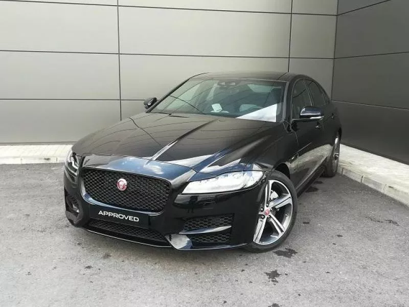 Jaguar XF 2.0D I4 132kW (180CV) R-Sport Auto 4WD Jaguar XF 2.0D I4 132kW (180CV) R-Sport Auto 4WD