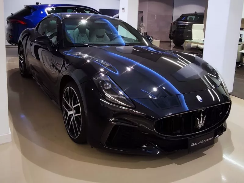 Maserati GranTurismo V6 550CV AWD Trofeo Maserati GranTurismo V6 550CV AWD Trofeo