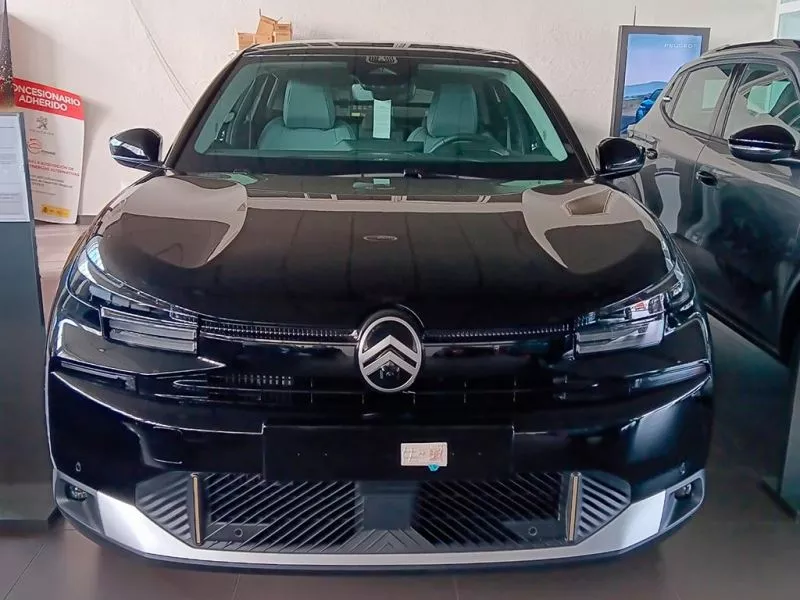 Citroën C4 1.2 HYBRID MHEV 145 EDCS6 MAX 5P Citroën C4 1.2 HYBRID MHEV 145 EDCS6 MAX 5P