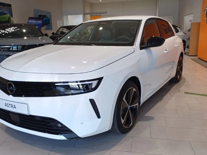 Opel Astra 1.2T XHL 81kW (110CV) Tech Edition