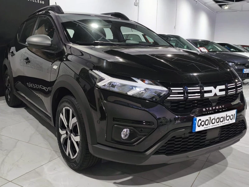 Dacia Sandero Stepway Essential TCe 67kW (90V) Dacia Sandero Stepway Essential TCe 67kW (90V)