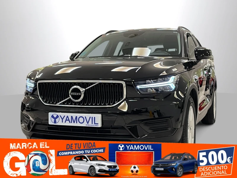 Volvo XC40 T3 Momentum Core Auto 120 kW (163 CV)