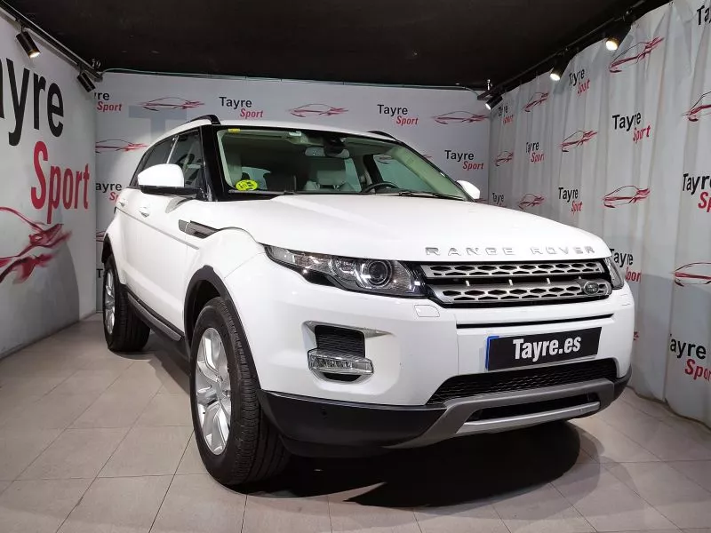 Land Rover Range Rover Evoque 2.2L TD4 150CV 4x4 Pure Tech Auto. Land Rover Range Rover Evoque 2.2L TD4 150CV 4x4 Pure Tech Auto.