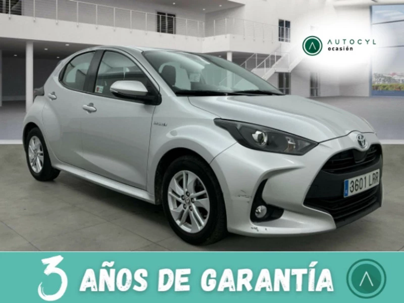 Toyota Yaris 1.5 120H Business Plus