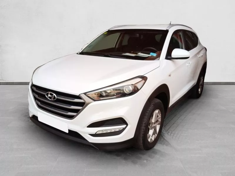 Hyundai Tucson 1.6 GDi BlueDrive Essence 4x2 Hyundai Tucson 1.6 GDi BlueDrive Essence 4x2