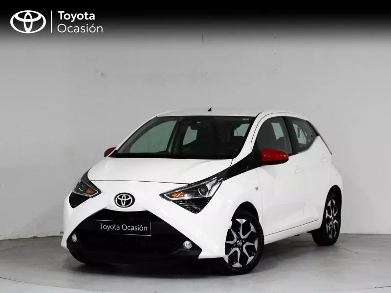 Toyota Aygo 1.0 70 x-play Toyota Aygo 1.0 70 x-play