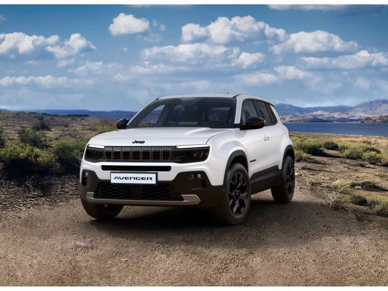 Jeep Avenger 1.2 eHybrid 81kW (110CV) Black Edition Jeep Avenger 1.2 eHybrid 81kW (110CV) Black Edition