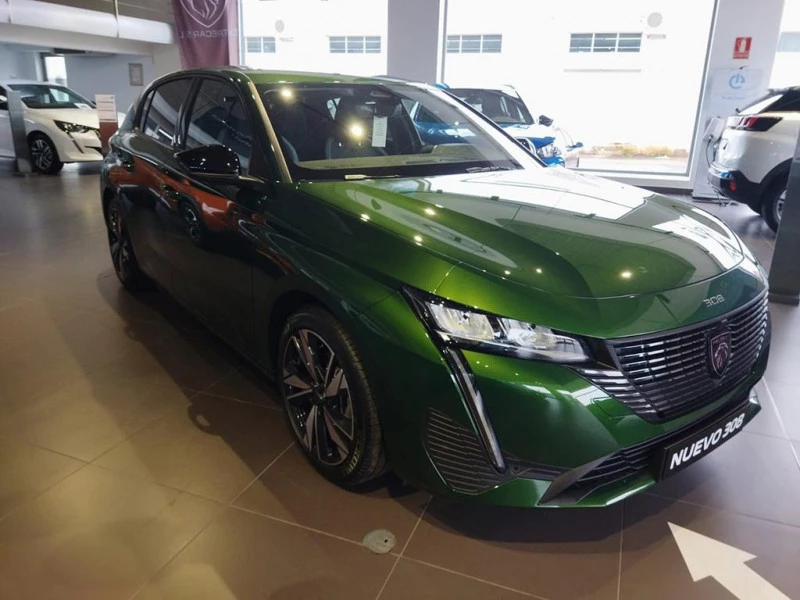 Peugeot 308 1.2 PURETECH 130 EAT8 ALLURE 5P Peugeot 308 1.2 PURETECH 130 EAT8 ALLURE 5P