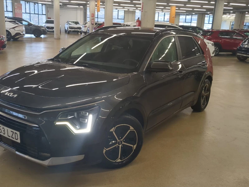 Kia Niro 1.6 GDi HEV 104kW (141CV) Drive Kia Niro 1.6 GDi HEV 104kW (141CV) Drive