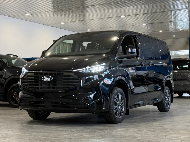 Ford Tourneo Custom 2.0 EcoBlue 125kW L1 Titanium Auto Ford Tourneo Custom 2.0 EcoBlue 125kW L1 Titanium Auto