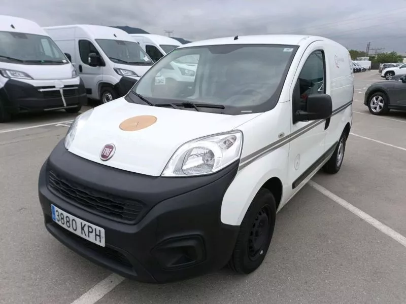 Fiat Fiorino III Cargo 1.3 Multijet 80CV MT5 E6 Fiat Fiorino III Cargo 1.3 Multijet 80CV MT5 E6