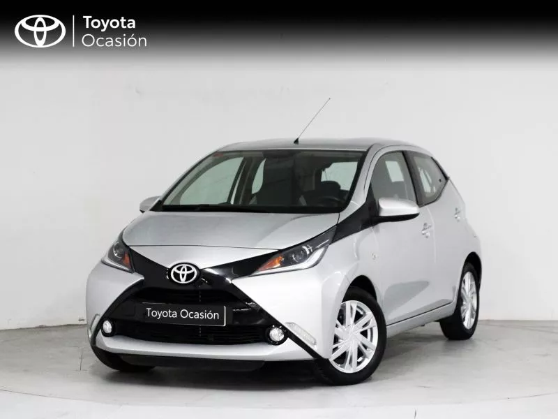 Toyota Aygo 1.0 70 x-play Toyota Aygo 1.0 70 x-play
