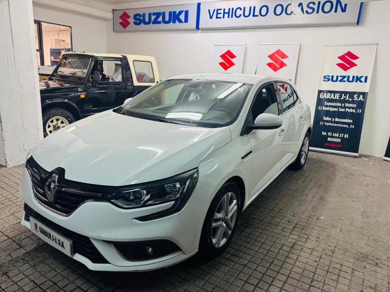 Renault Megane Business Blue dCi 81 kW (115CV) Renault Megane Business Blue dCi 81 kW (115CV)