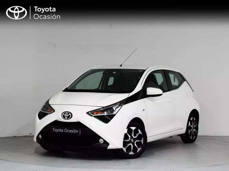 Toyota Aygo 1.0 70 x-play Toyota Aygo 1.0 70 x-play