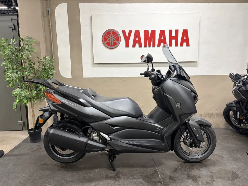Yamaha XMAX 300